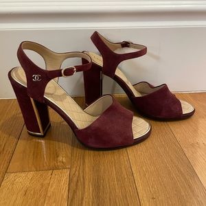 CHANEL BURGUNDY SUEDE HEEL SANDAL SIZE 37.5
